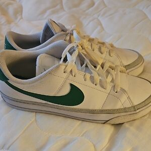 Nike Court Legacy Leather Uppers Womens Shoes
